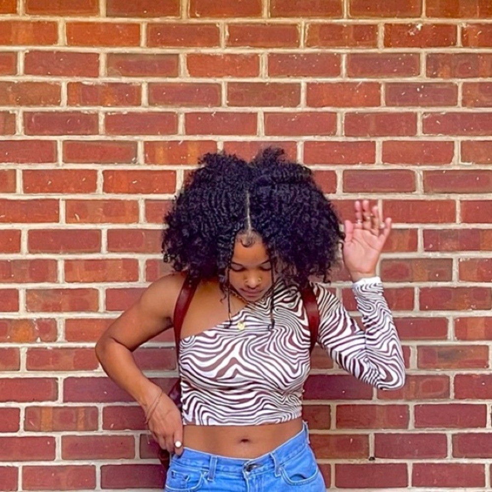 One sleeve zebra print crop top